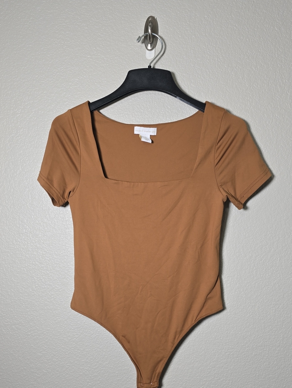 House of Harlow 1960 Square Neck Short Sleeve Bodysuit in Camel
